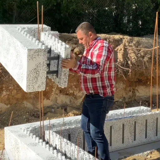 Interview de Fabrice TESTUD de Planète ISOBLOC : La maison évolutive accessible à tous : un système constructif nouvelle génération